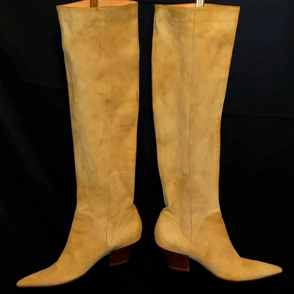Thigh boots